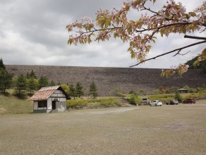 栗山ダム(通行止め）