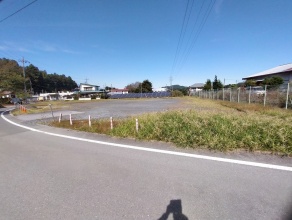 南側より